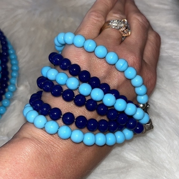 Beautiful blue glass bead chunky multi strand statement necklace/bracelet set - Picture 8 of 13